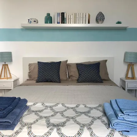 Blue View Apartment *